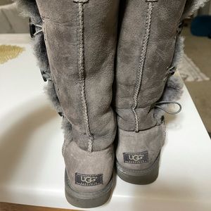 Tall grey ugg boots!